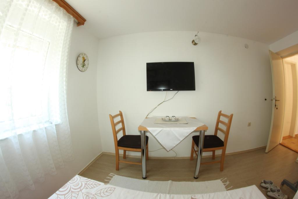 Apartments And Rooms Lena モスタル エクステリア 写真
