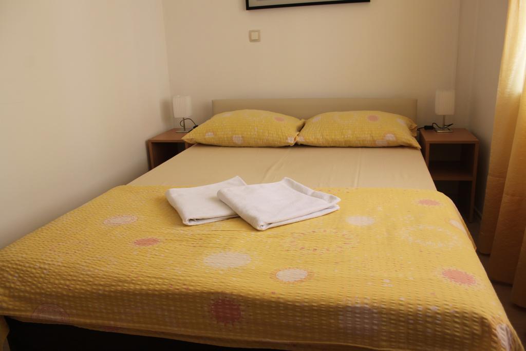 Apartments And Rooms Lena モスタル エクステリア 写真